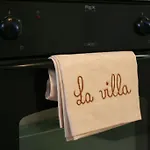 La Bed & Breakfast *