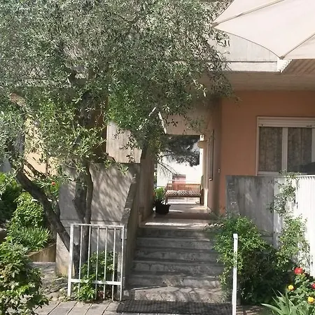 维拉住宿加早餐旅馆 * 塞里亚泰